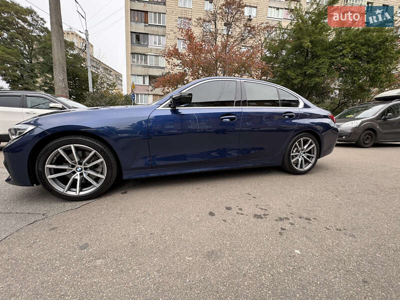 Седан BMW 3 Series 2019 в Києві