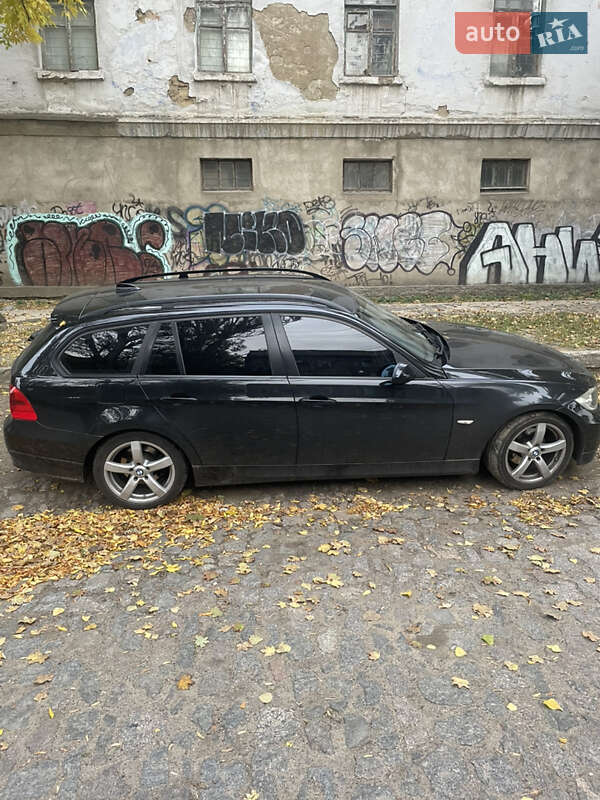 Универсал BMW 3 Series 2005 в Николаеве фото 2 Универсал BMW 3 Series 2005 в Николаеве