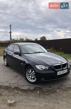 Седан BMW 3 Series 2005 в Диканьке