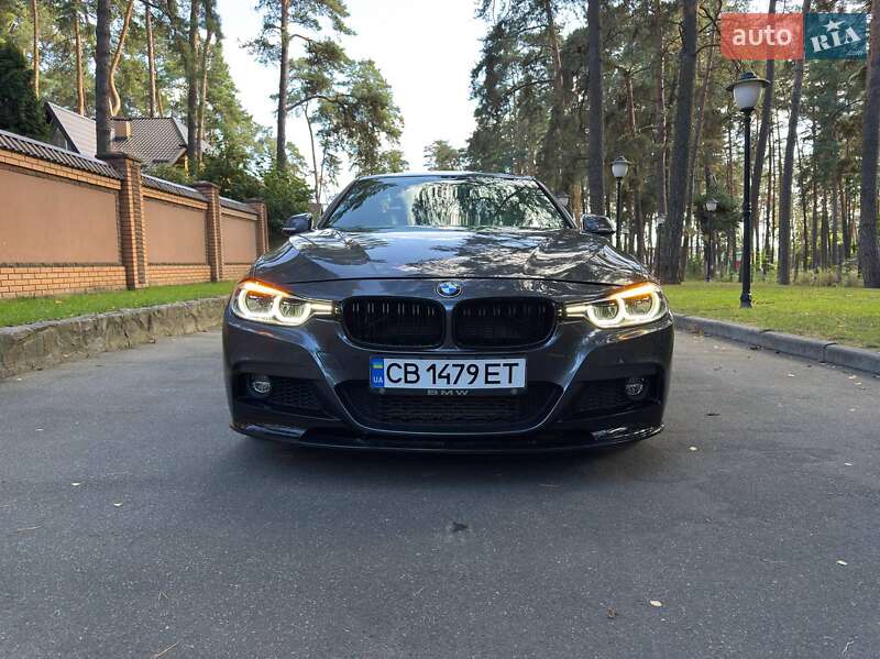 Седан BMW 3 Series 2016 в Чернигове