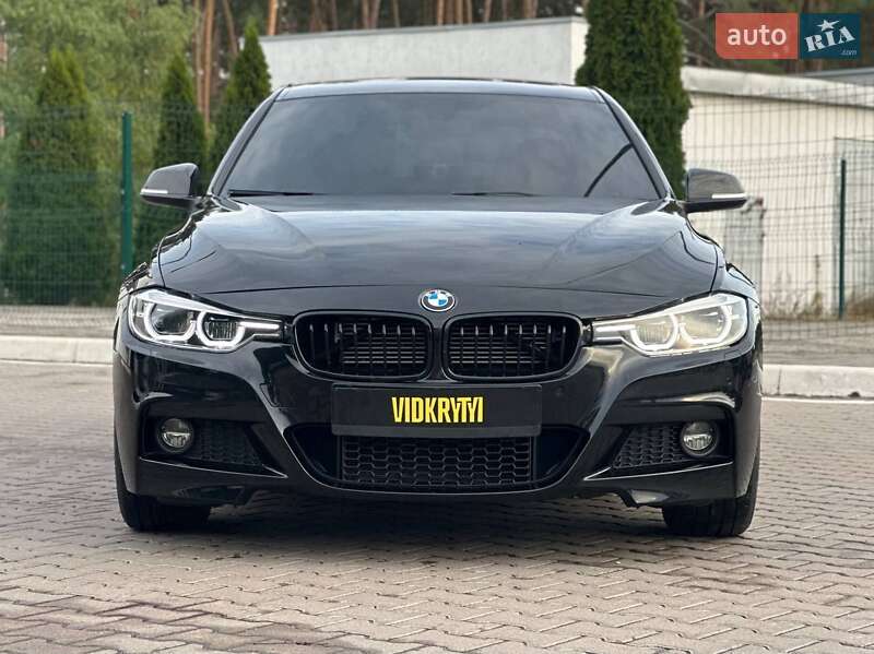Седан BMW 3 Series 2017 в Киеве