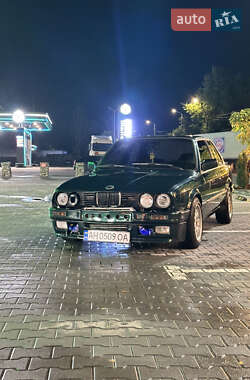 Купе BMW 3 Series 1983 в Черновцах