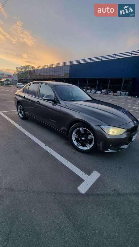 Седан BMW 3 Series 2012 в Чернигове фото 9 Седан BMW 3 Series 2012 в Чернигове