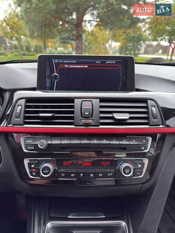 Седан BMW 3 Series 2012 в Вышгороде
