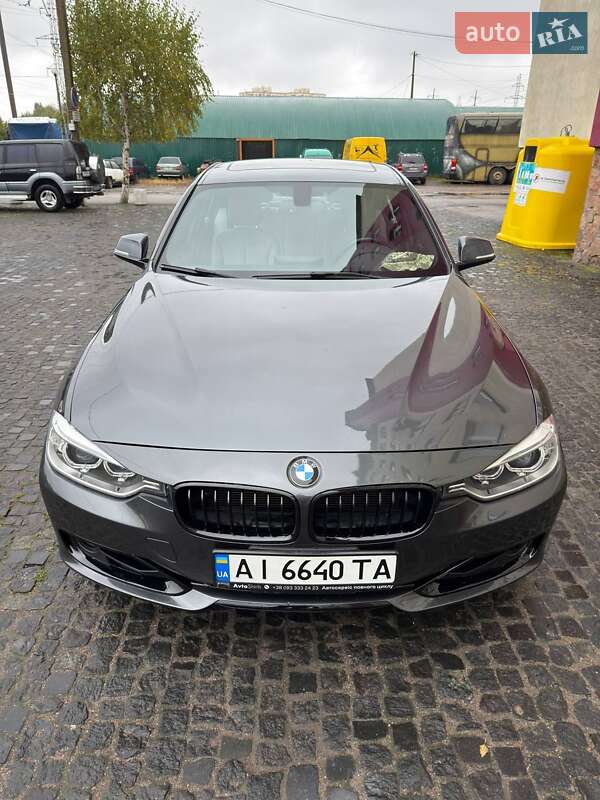 Седан BMW 3 Series 2012 в Вышгороде