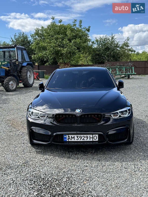 Седан BMW 3 Series 2016 в Гайвороні