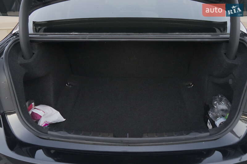 Седан BMW 3 Series 2016 в Києві фото 28 Седан BMW 3 Series 2016 в Києві