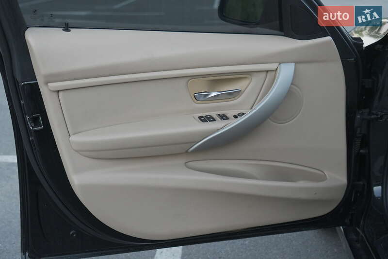 Седан BMW 3 Series 2016 в Києві фото 15 Седан BMW 3 Series 2016 в Києві