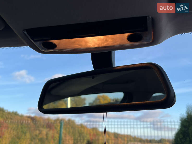 Седан BMW 3 Series 2004 в Виннице