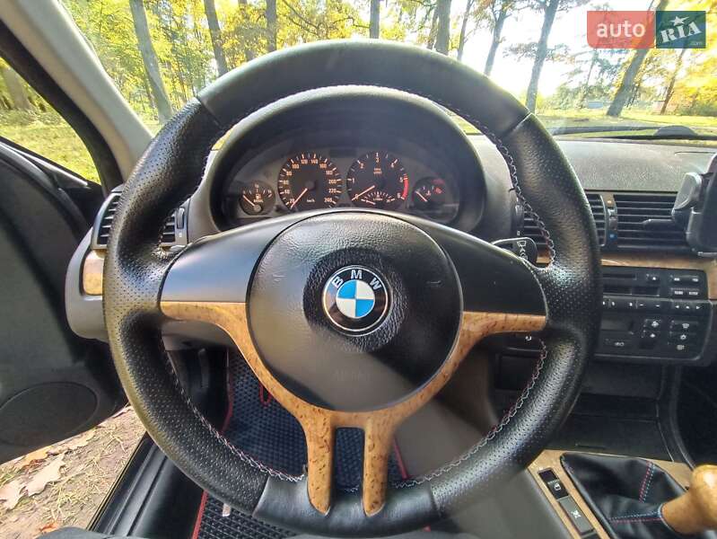 Седан BMW 3 Series 2004 в Романове