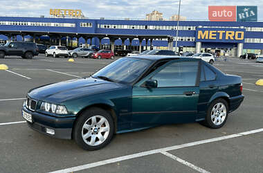 Седан BMW 3 Series 1996 в Киеве