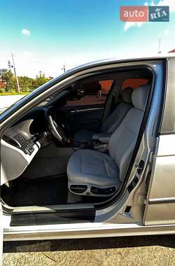 Седан BMW 3 Series 2002 в  фото 11 Седан BMW 3 Series 2002 в