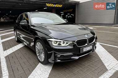 Седан BMW 3 Series 2015 в Киеве