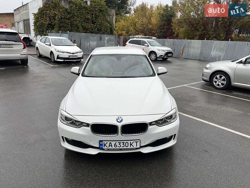 Седан BMW 3 Series 2012 в Киеве фото 8 Седан BMW 3 Series 2012 в Киеве