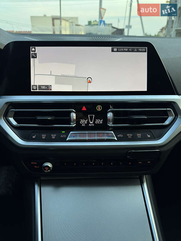 Седан BMW 3 Series 2020 в Львове