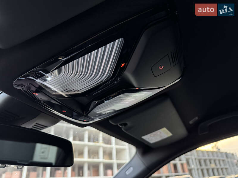 Седан BMW 3 Series 2020 в Львове