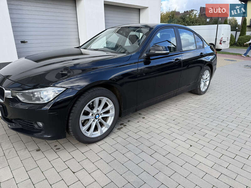 Седан BMW 3 Series 2013 в Киеве