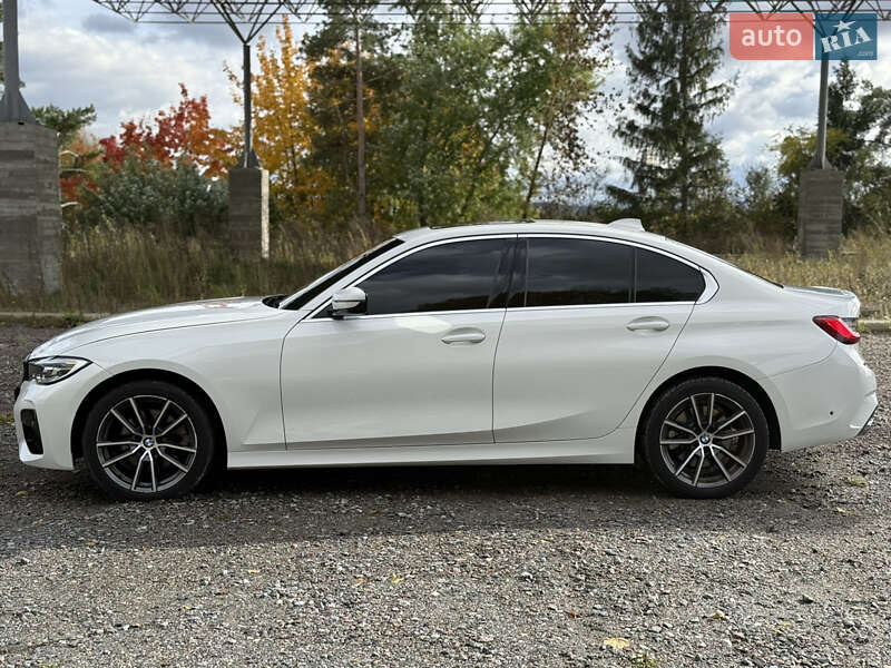 Седан BMW 3 Series 2019 в Самборе