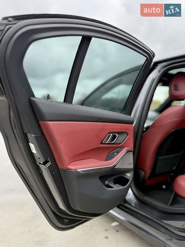 Седан BMW 3 Series 2022 в Києві