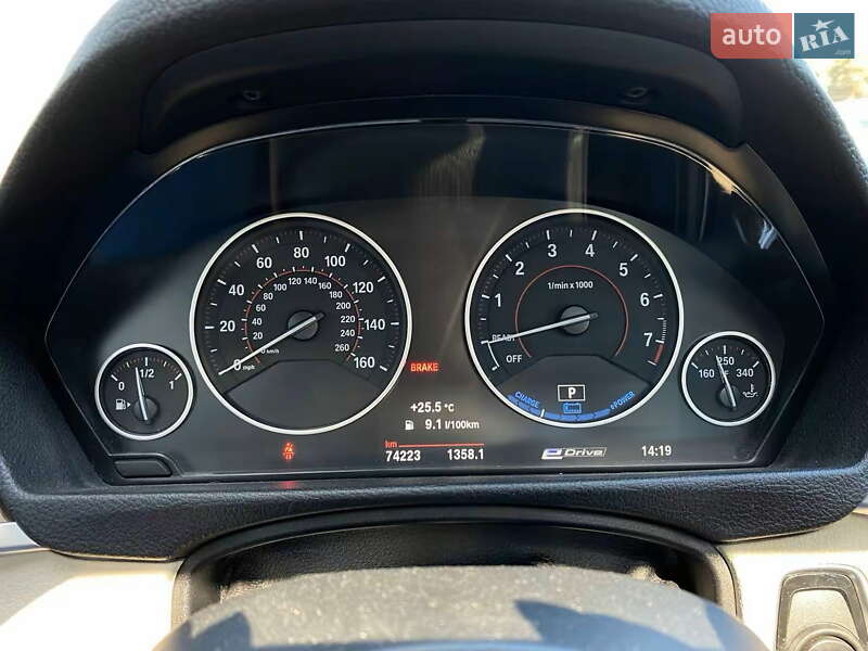 Седан BMW 3 Series 2017 в Киеве