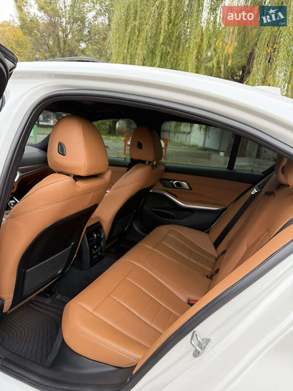 Седан BMW 3 Series 2020 в Днепре фото 26 Седан BMW 3 Series 2020 в Днепре
