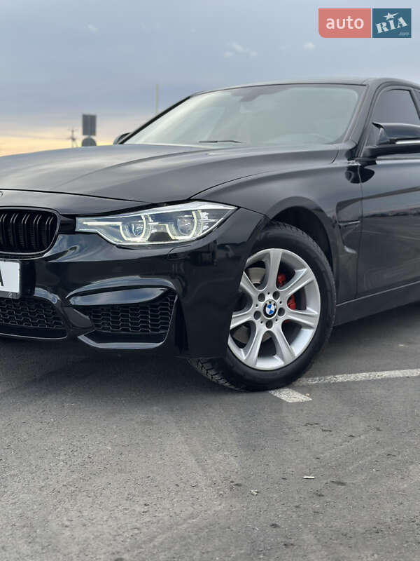 Седан BMW 3 Series 2014 в Львові
