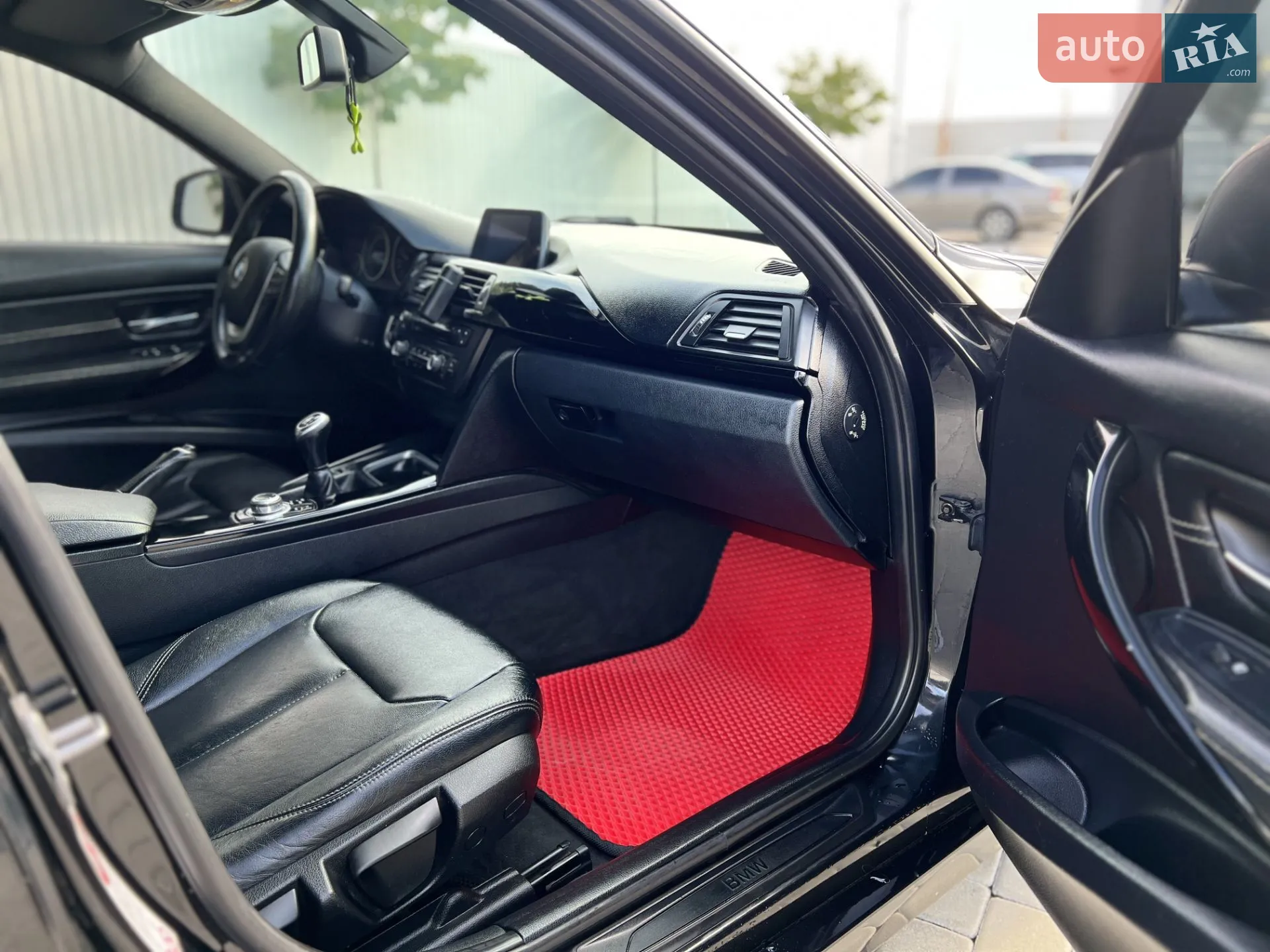 2012 BMW 3er - мініатюра 21