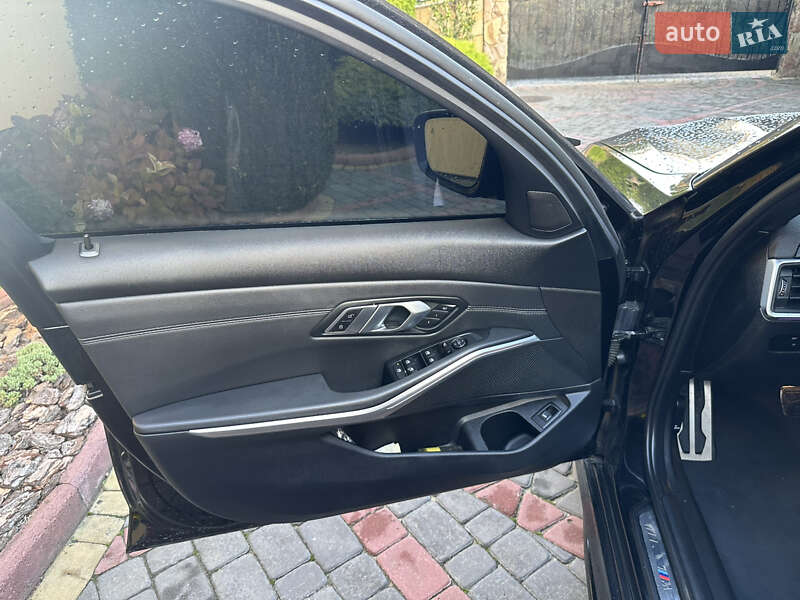 Седан BMW 3 Series 2020 в Львове