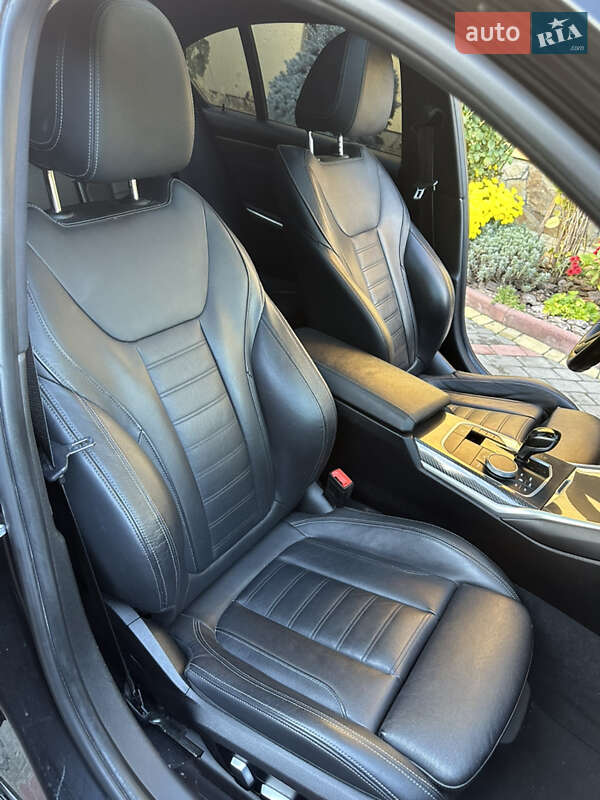 Седан BMW 3 Series 2020 в Львове