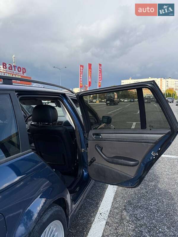 Універсал BMW 3 Series 2004 в Чернівцях