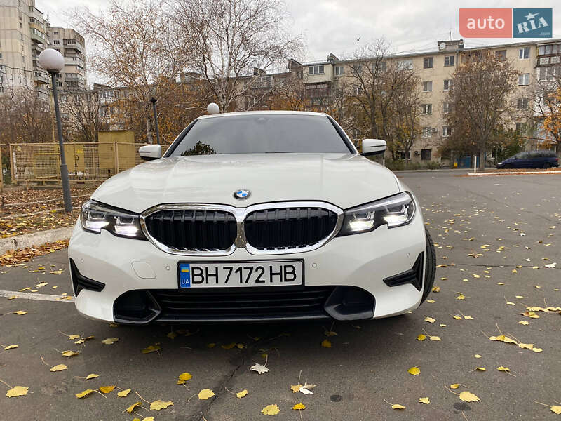 Седан BMW 3 Series 2019 в Черноморске