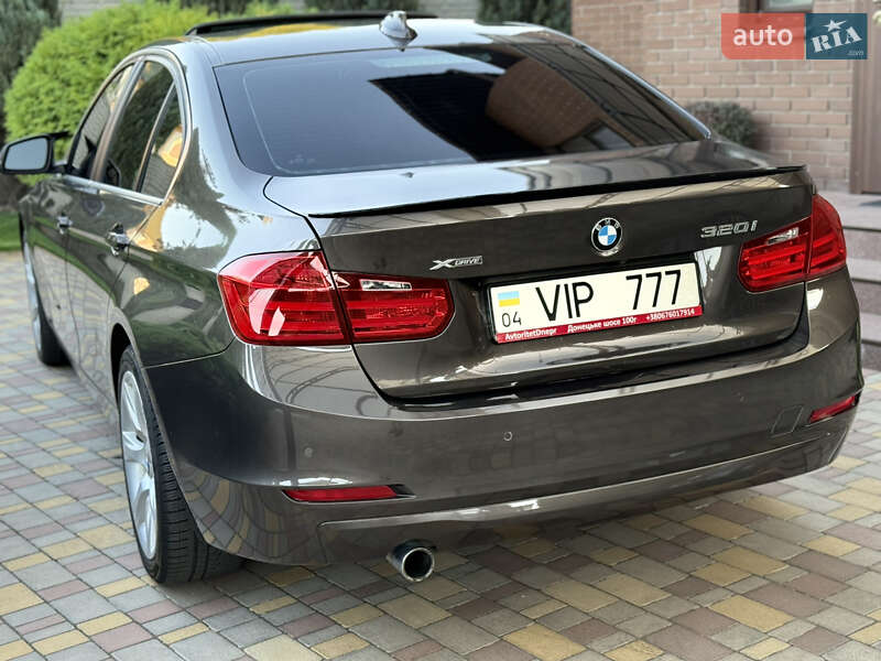 Седан BMW 3 Series 2015 в Днепре