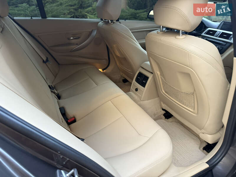 Седан BMW 3 Series 2015 в Днепре