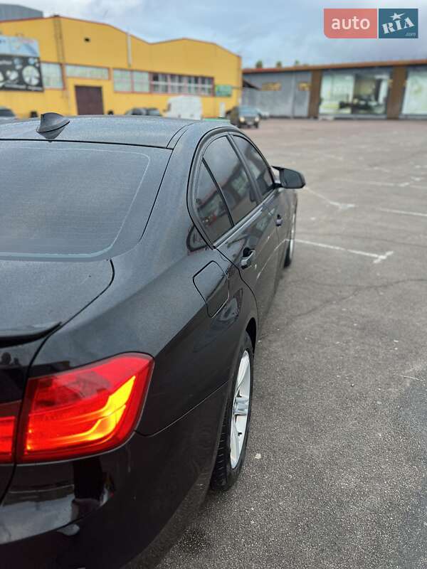 Седан BMW 3 Series 2013 в Житомире
