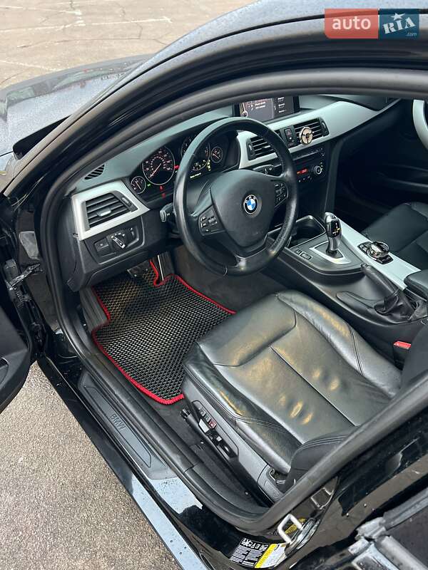 Седан BMW 3 Series 2013 в Житомире