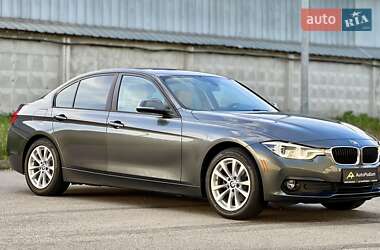 Седан BMW 3 Series 2018 в Киеве