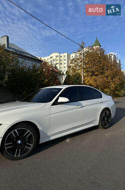 Седан BMW 3 Series 2015 в  фото 9 Седан BMW 3 Series 2015 в