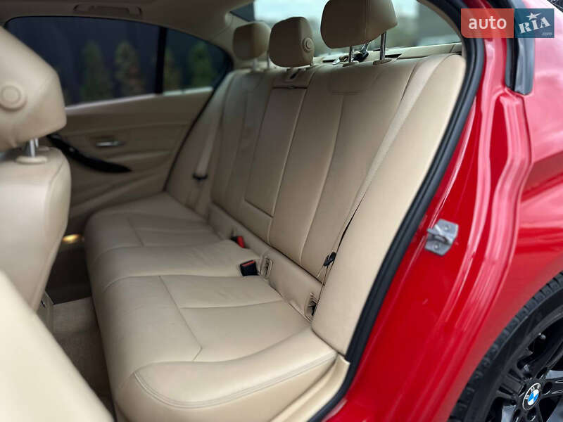 Седан BMW 3 Series 2014 в Киеве