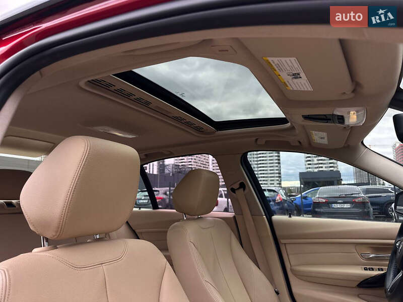Седан BMW 3 Series 2014 в Киеве