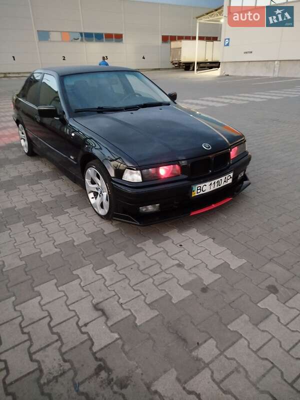 Седан BMW 3 Series 1995 в Львове