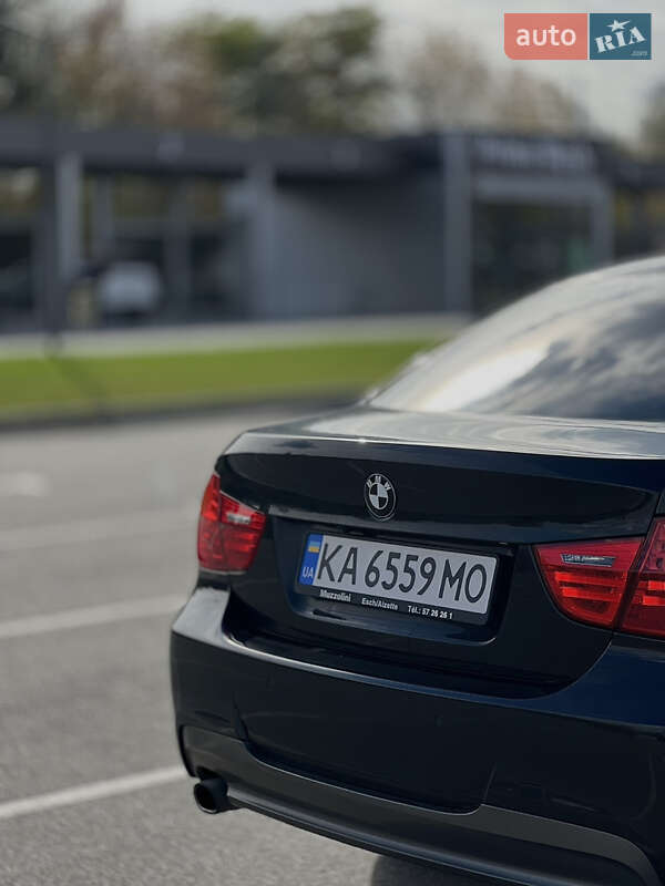 Седан BMW 3 Series 2009 в Киеве