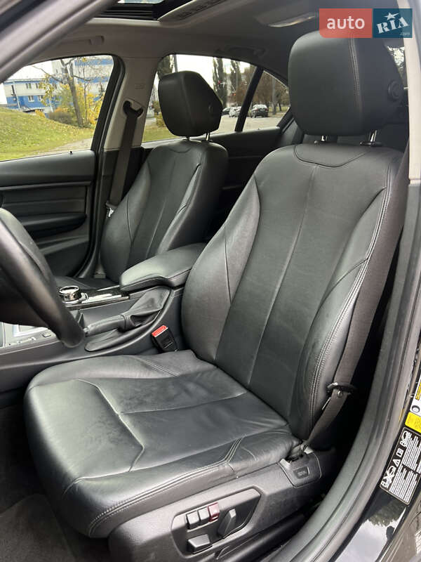 Седан BMW 3 Series 2012 в Киеве