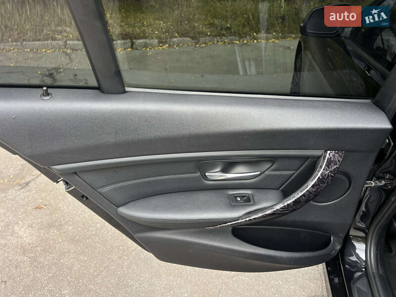 Седан BMW 3 Series 2012 в Киеве