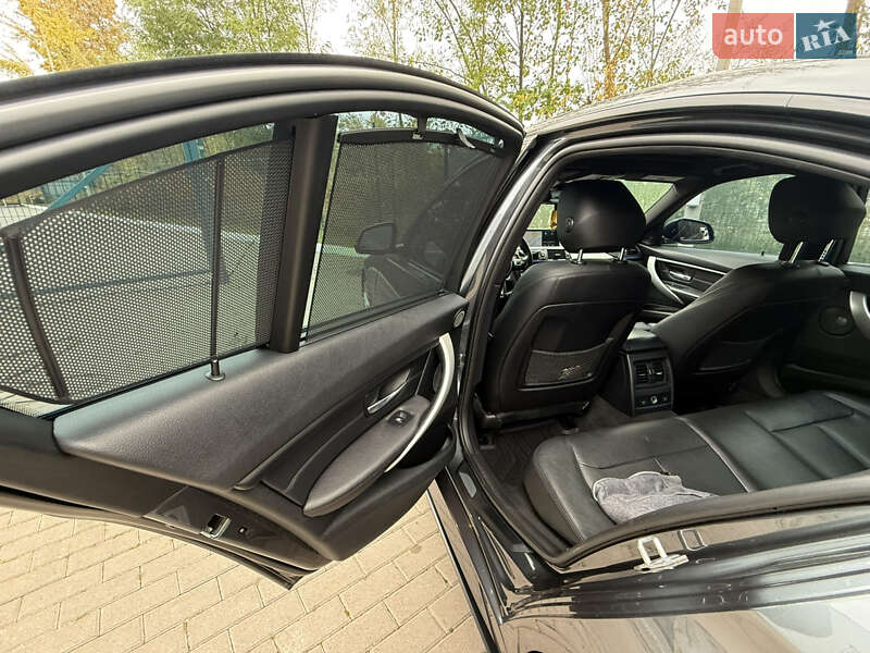 Седан BMW 3 Series 2015 в Виннице