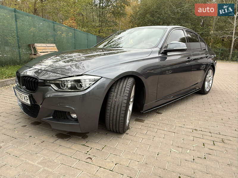 Седан BMW 3 Series 2015 в Виннице