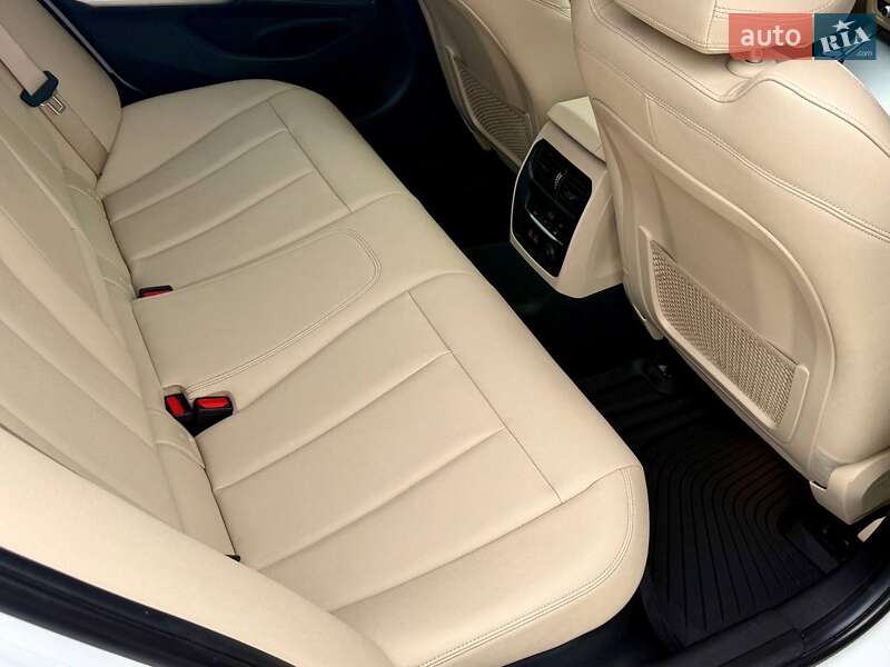Седан BMW 3 Series 2019 в Києві фото 46 Седан BMW 3 Series 2019 в Києві