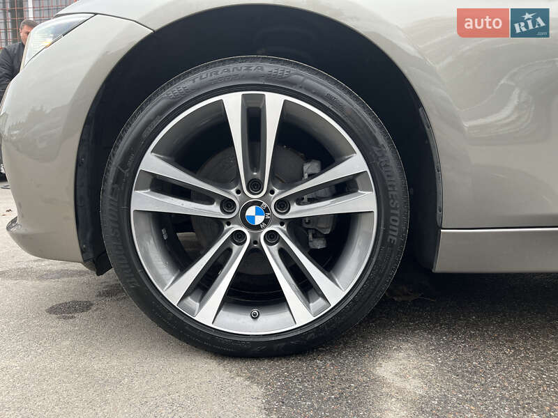 Седан BMW 3 Series 2018 в Калуше фото 37 Седан BMW 3 Series 2018 в Калуше