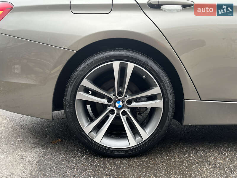 Седан BMW 3 Series 2018 в Калуше фото 42 Седан BMW 3 Series 2018 в Калуше