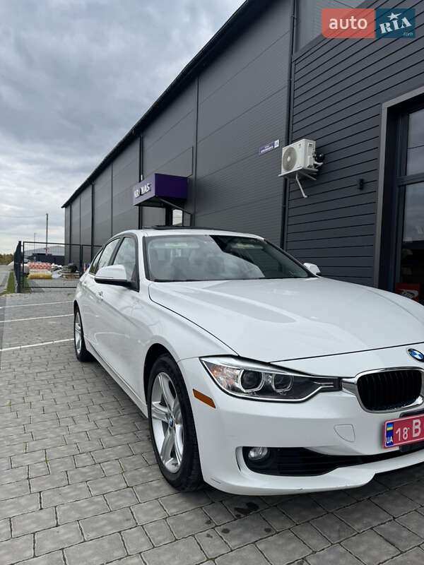 Седан BMW 3 Series 2015 в Ивано-Франковске