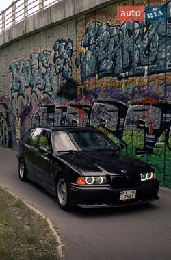 Универсал BMW 3 Series 1995 в Киеве